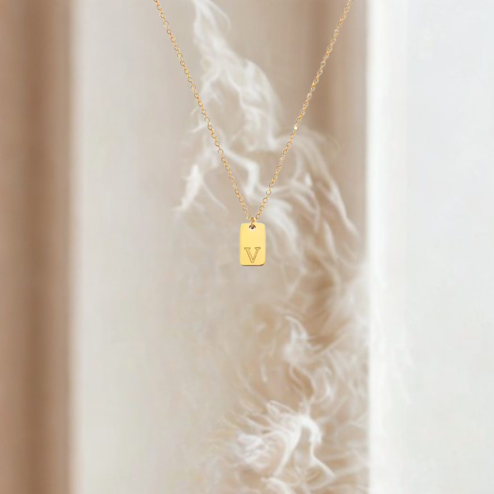 Simple Necklace (gold - V)