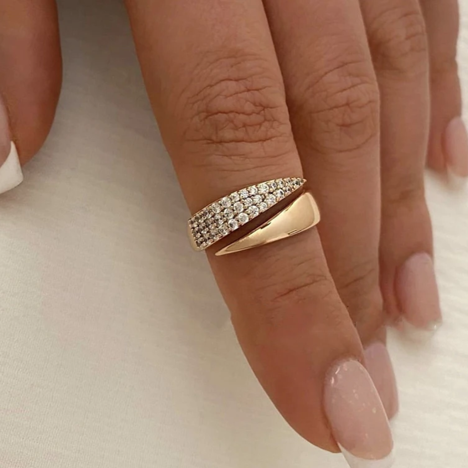 Sharp Twisted Ring Gold